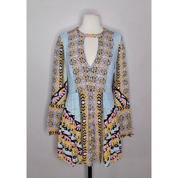Free People Tegan Border Printed Mini
Dress women's size 2. NWOT - Picture 7 of 10